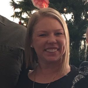 Meet your Posher, Caroline